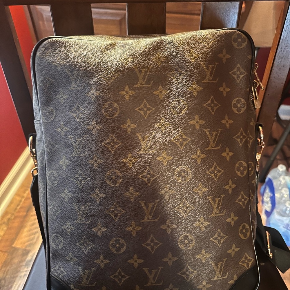 Louis Vuitton Dark Brown Monogram Messenger Bag - Picture 3 of 16